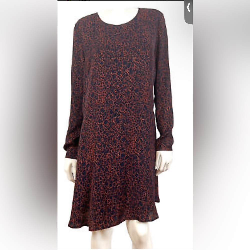 Red and Navy Long-Sleeved Geometric Patterned Dress